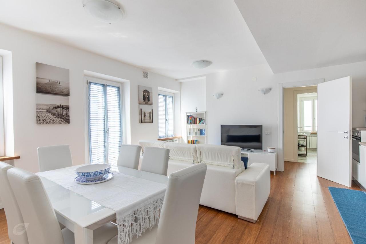 Elena House White Apartment Viareggio Eksteriør billede