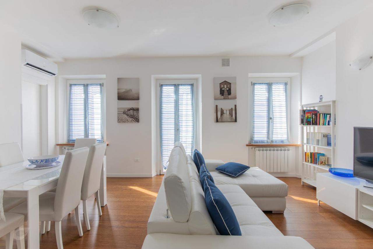 Elena House White Apartment Viareggio Eksteriør billede